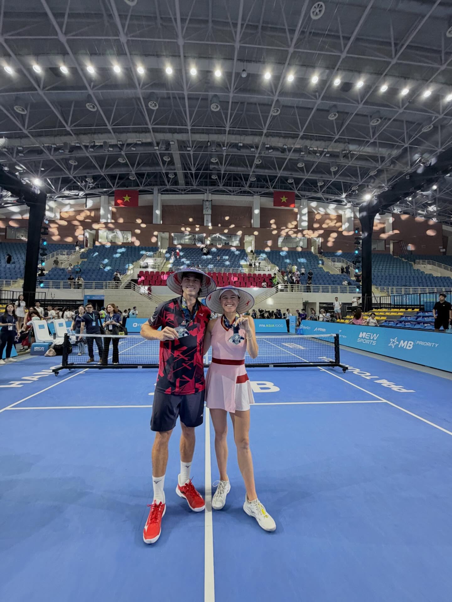 658406001185802600880022876666379234199023216n