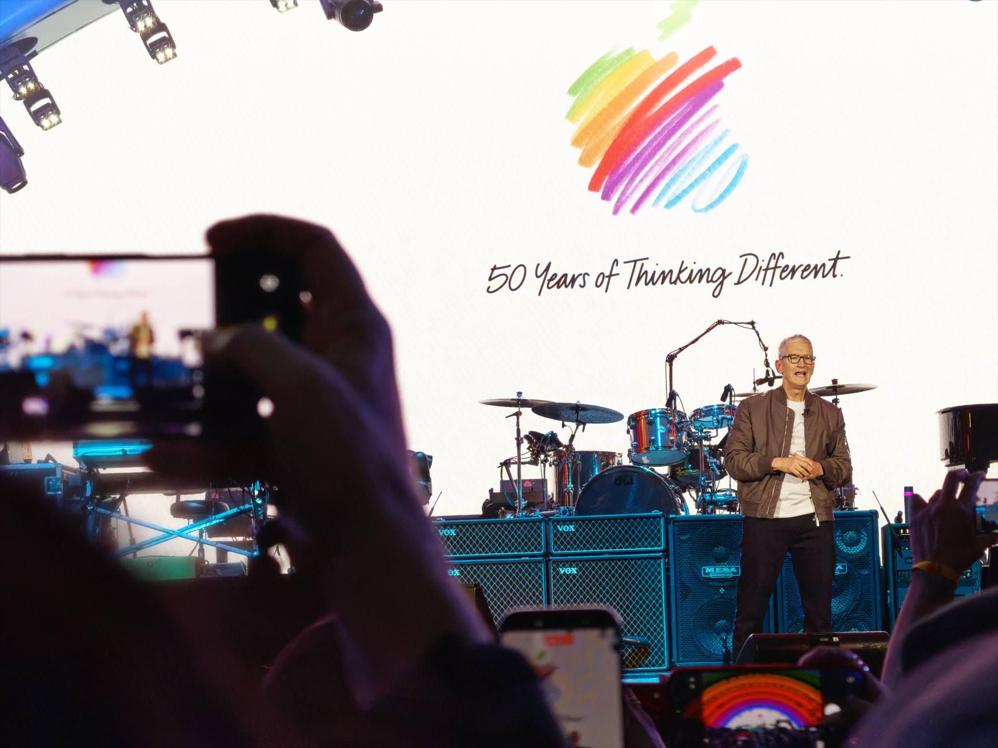 apple 50 year anniversary cupertino tim cookbigjpglarge2x