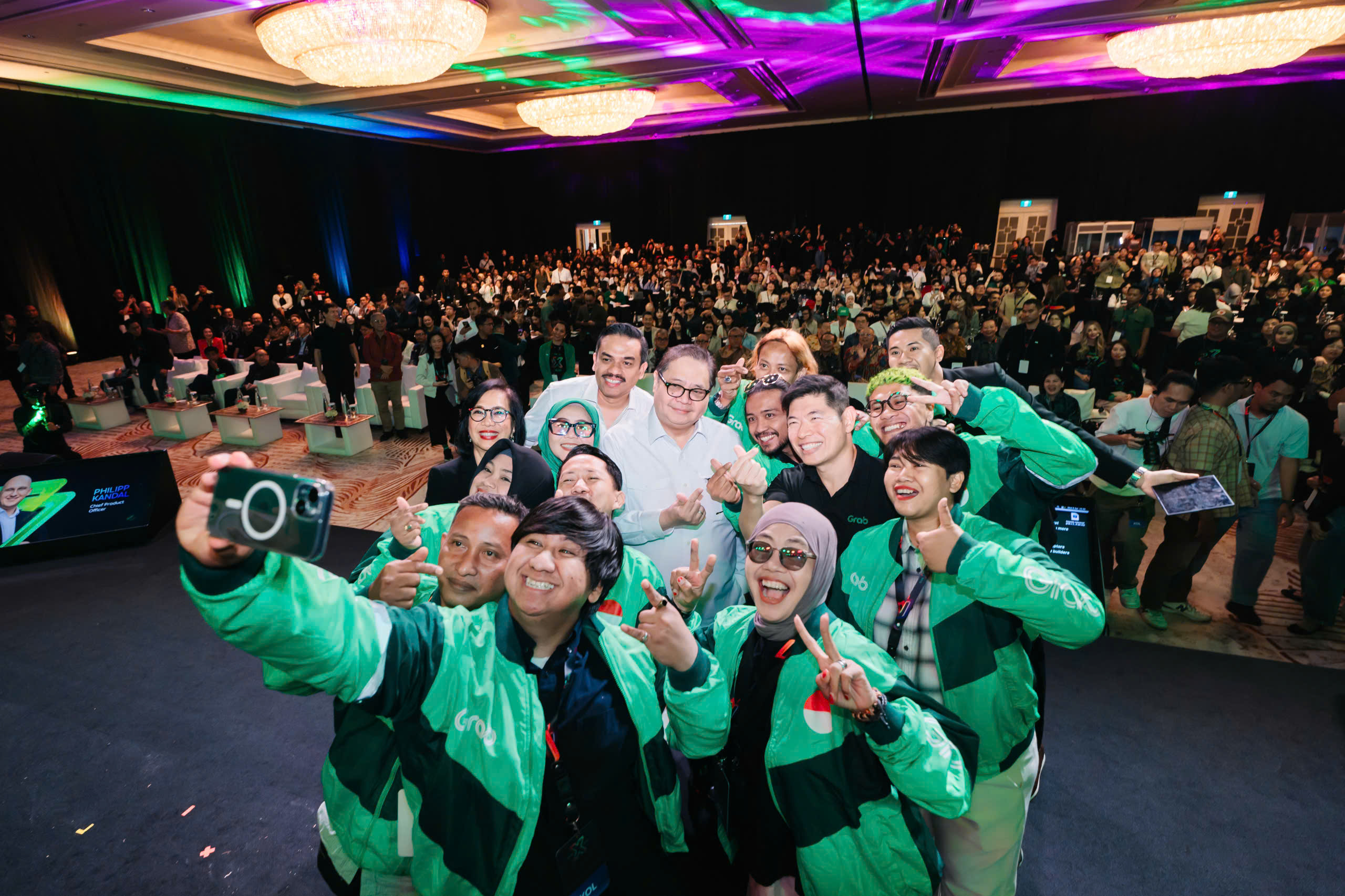 z770389251374537f984d6fec134e3e010d364d7b7e8f5