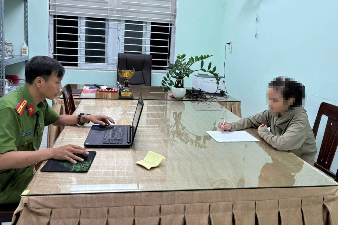 z77338983384961575f8221d8166c4f4846a3b762d418a