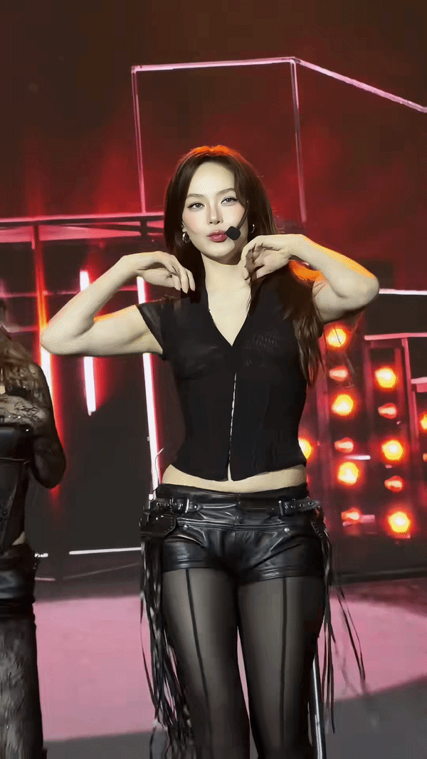 rularuvaotrongvuonnhansaxo ezgifcom video to gif converter 2