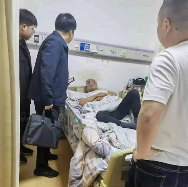 nguoi dan ong 50 tuoi tu vong vi ung thu tuyen tuy khi lam 5 viec vao buoi toi anh1