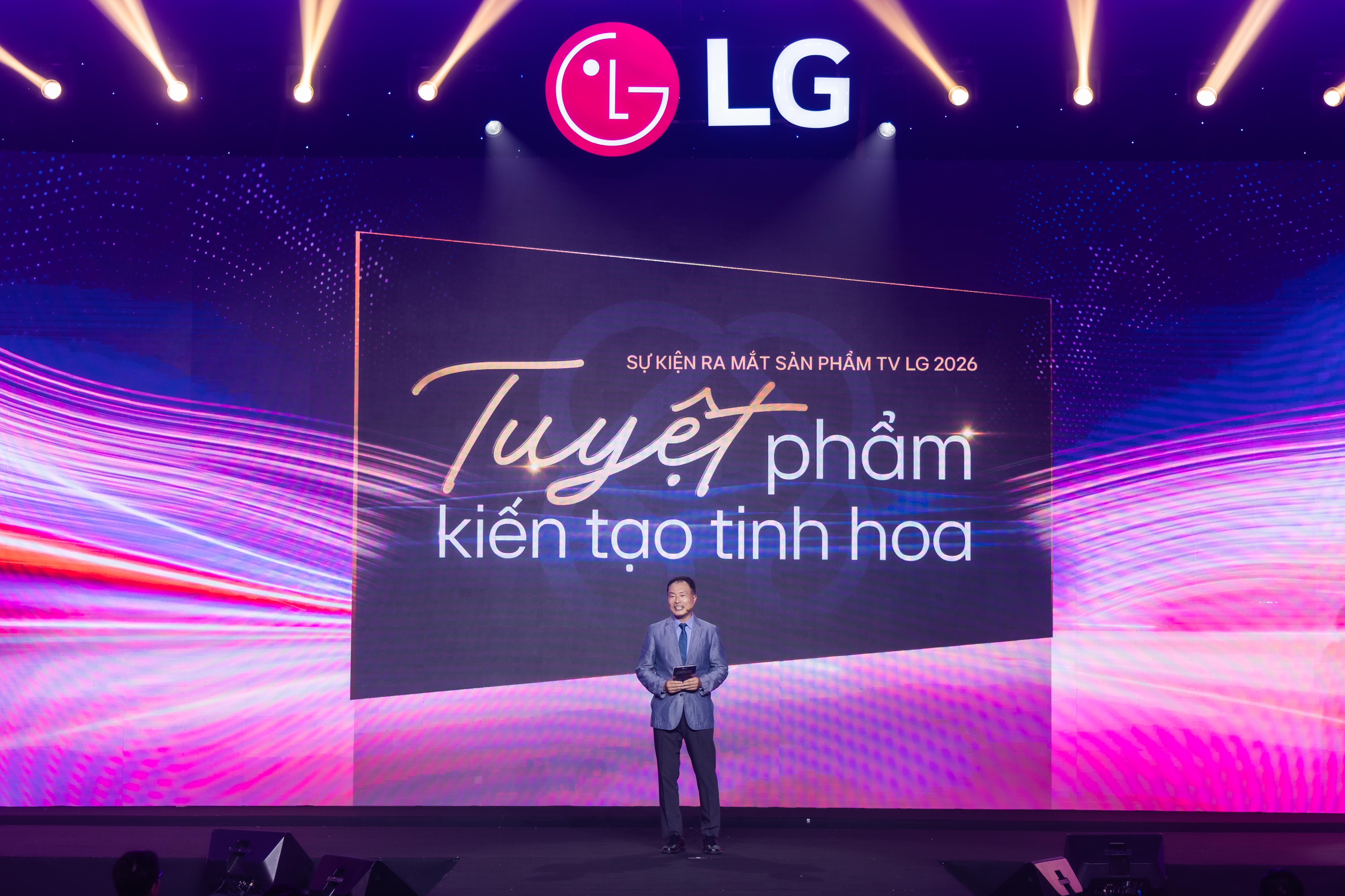 ong song ikhwan tong giam doc kinh doanh marketing lg electronics viet nam chia se tai su kien 2