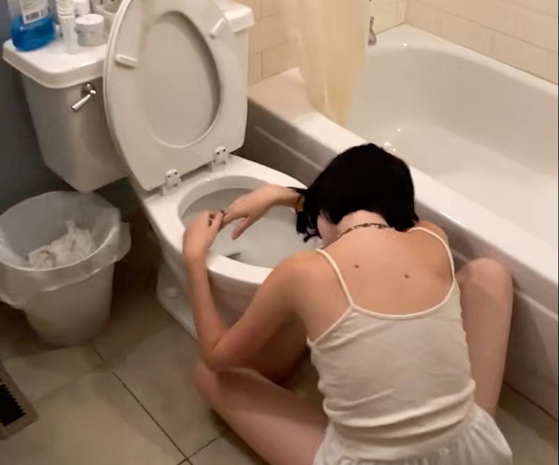 be trai 12 tuoi thung ruot vi loai nuoc nguoi lon con me nhu dieu do anh3