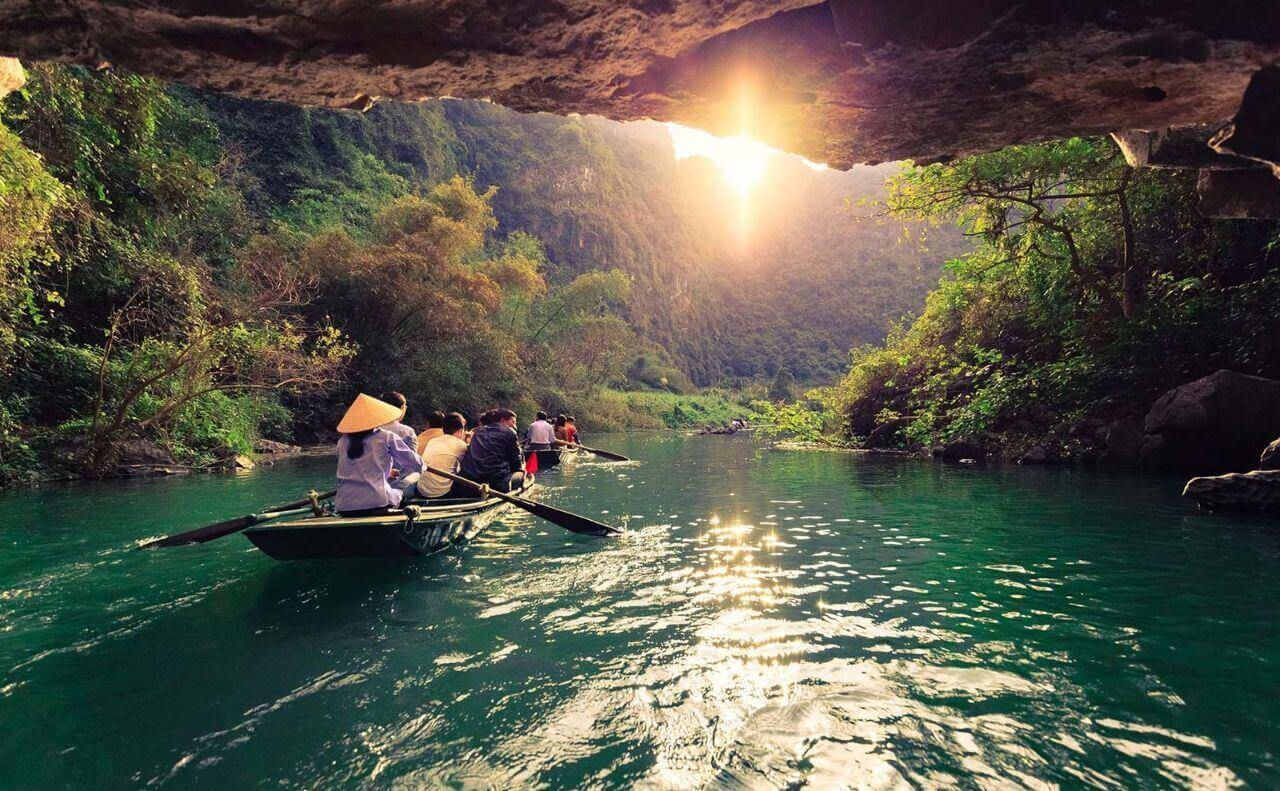 tra ng an tuyen 2 kham pha cac diem du lich tam linh tai ninh binh 01 1641370076