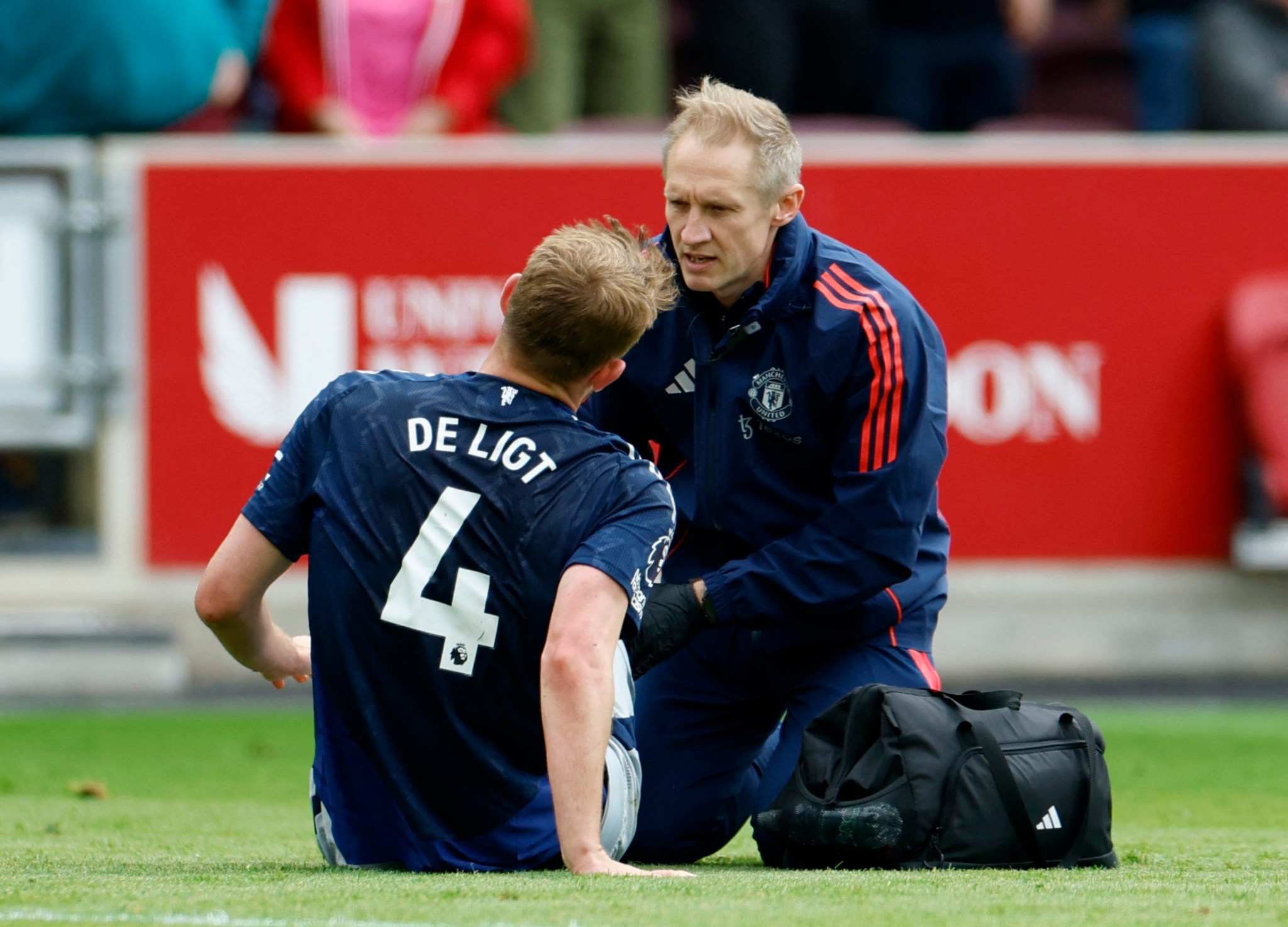 2025 manchester uniteds matthijs de 992045826 1780963818984606173232