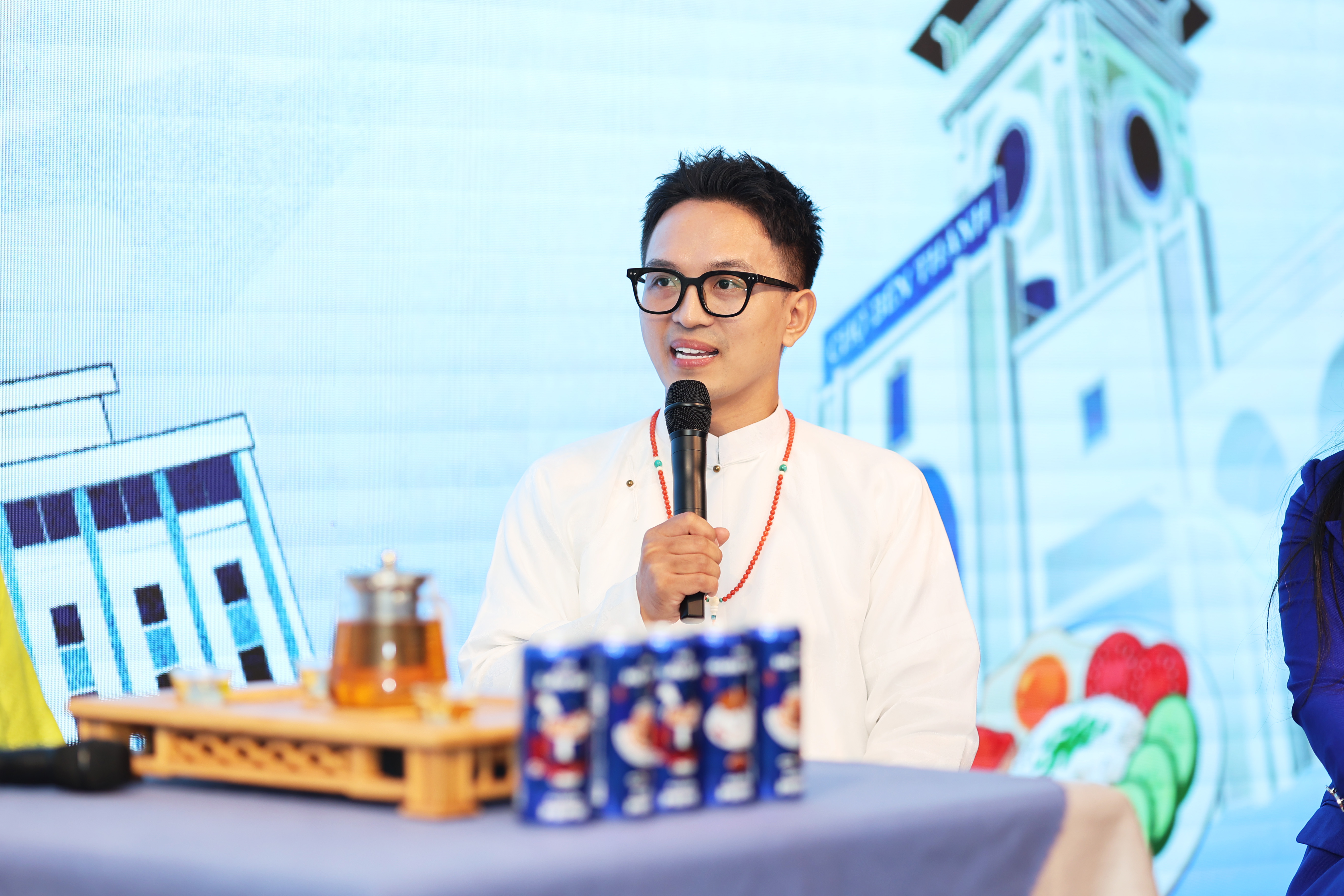nha sang tao noi dung nguyen duc huy huy linh