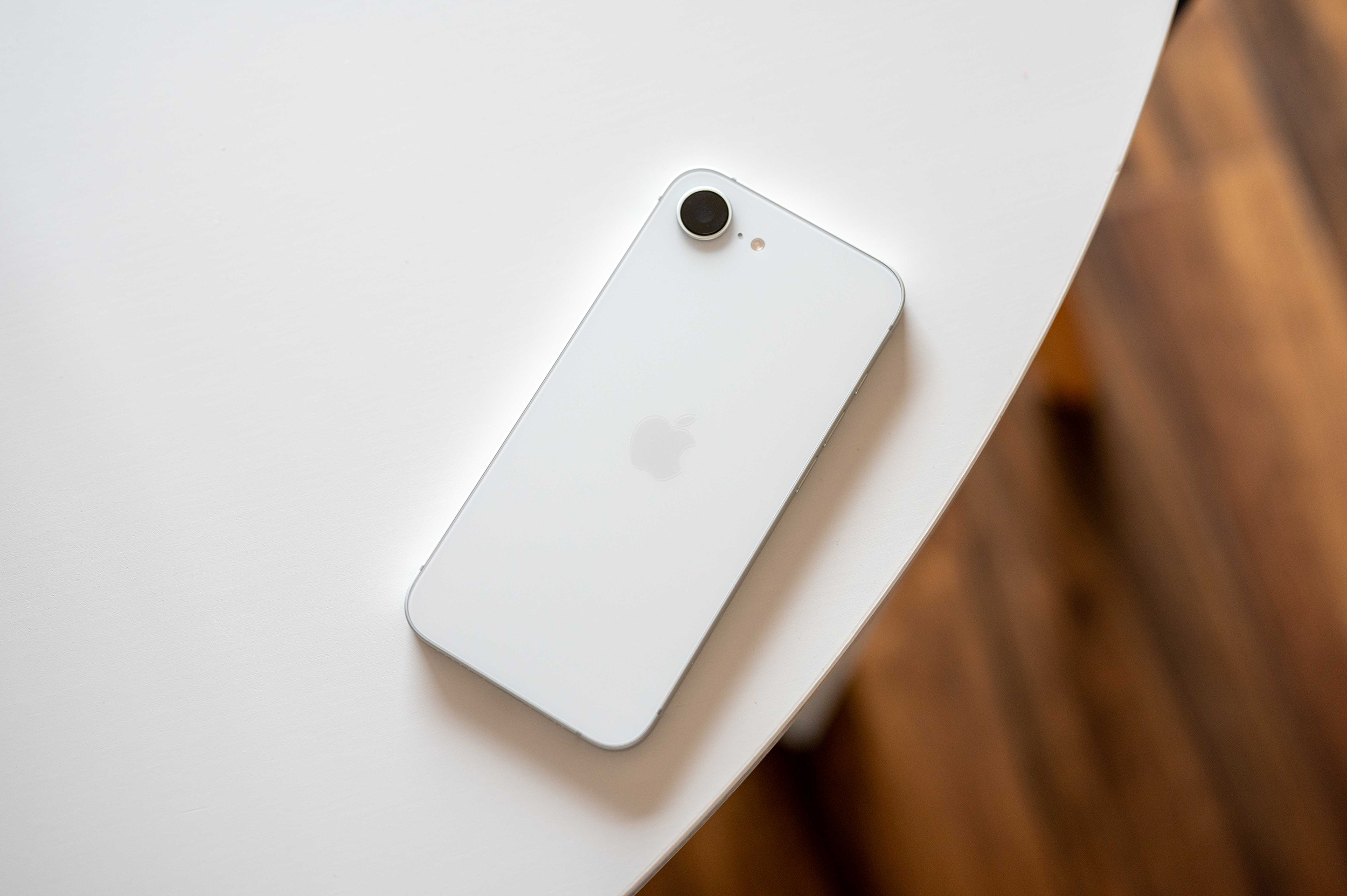 iphone 16e lsa 1 copy