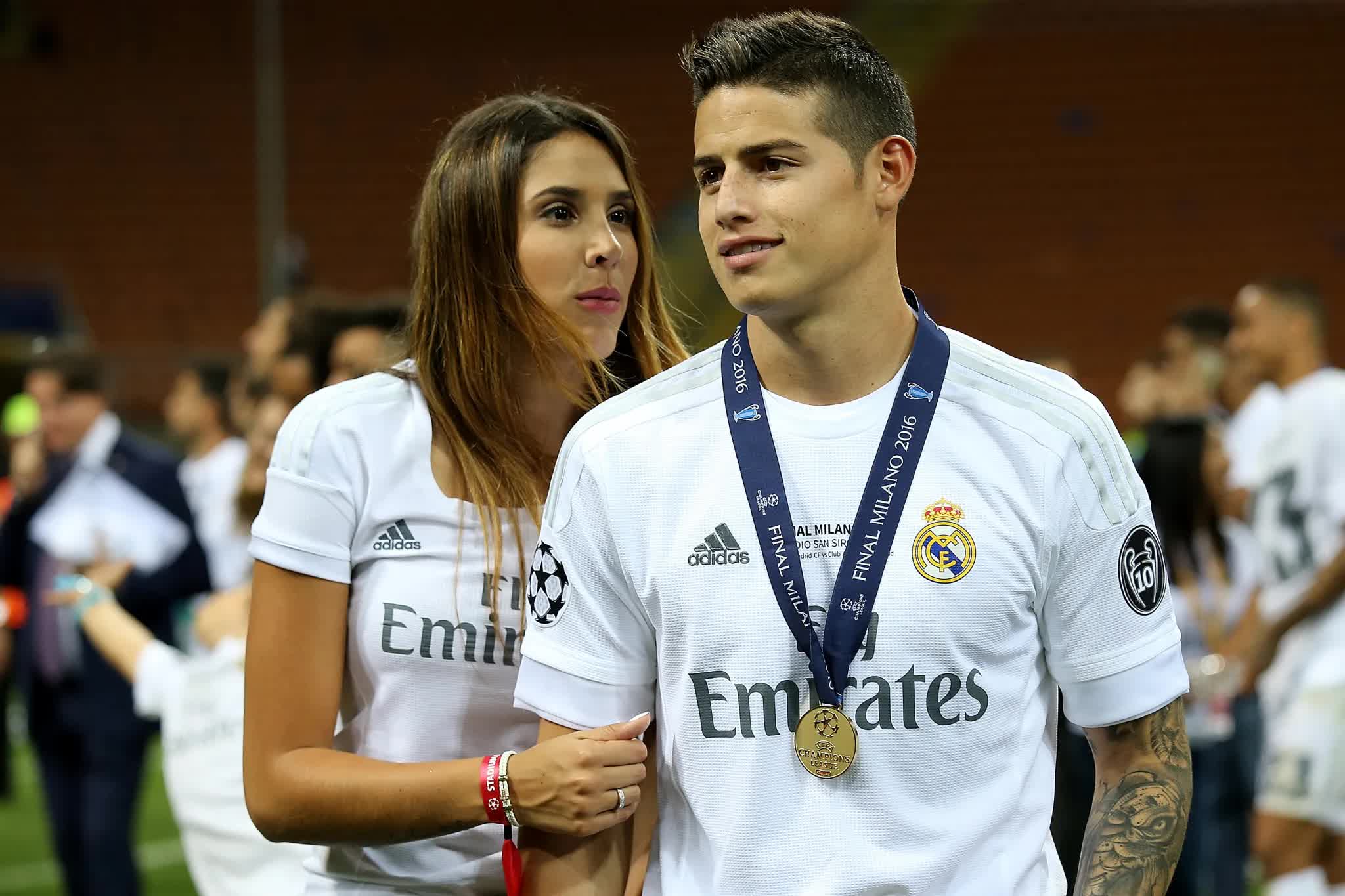 james rodriguez real madrid poses 1087173158 1781581034611390115363