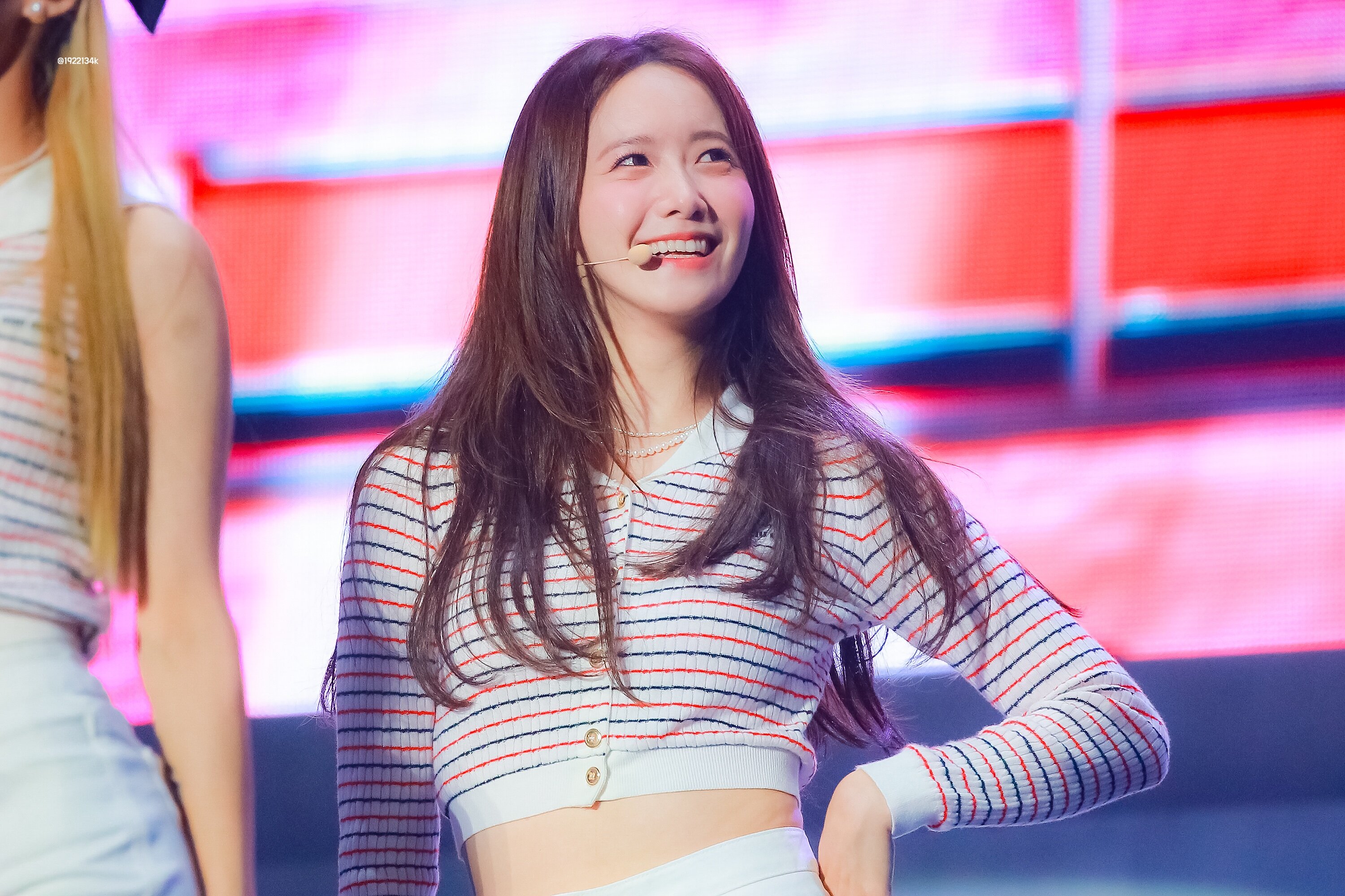 220820 snsd yoona documents 8