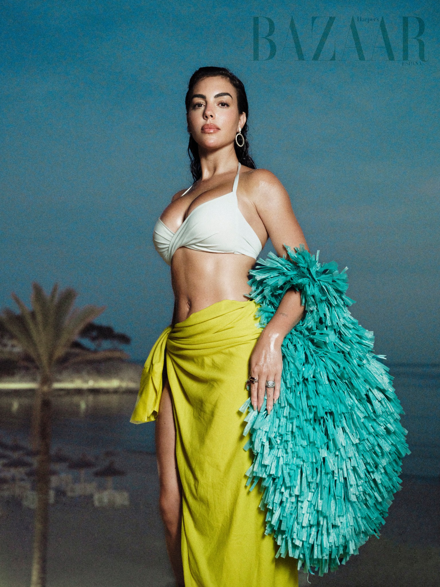 harpersbazaar gio6793jpg js1089540877 17819400247491547818149