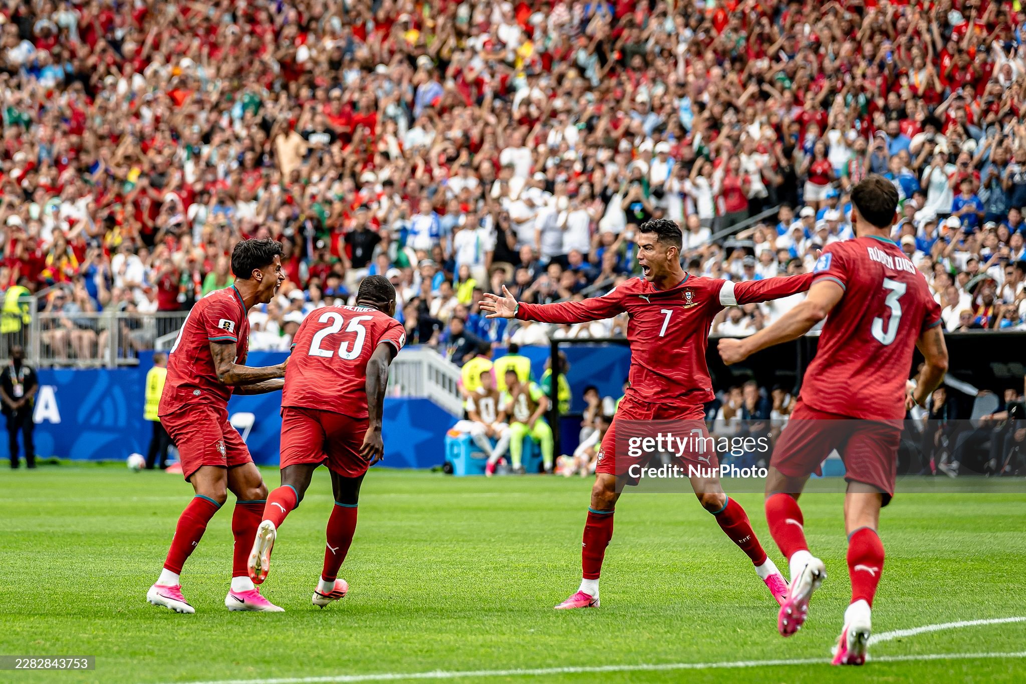 gettyimages 2282843753 2048x2048