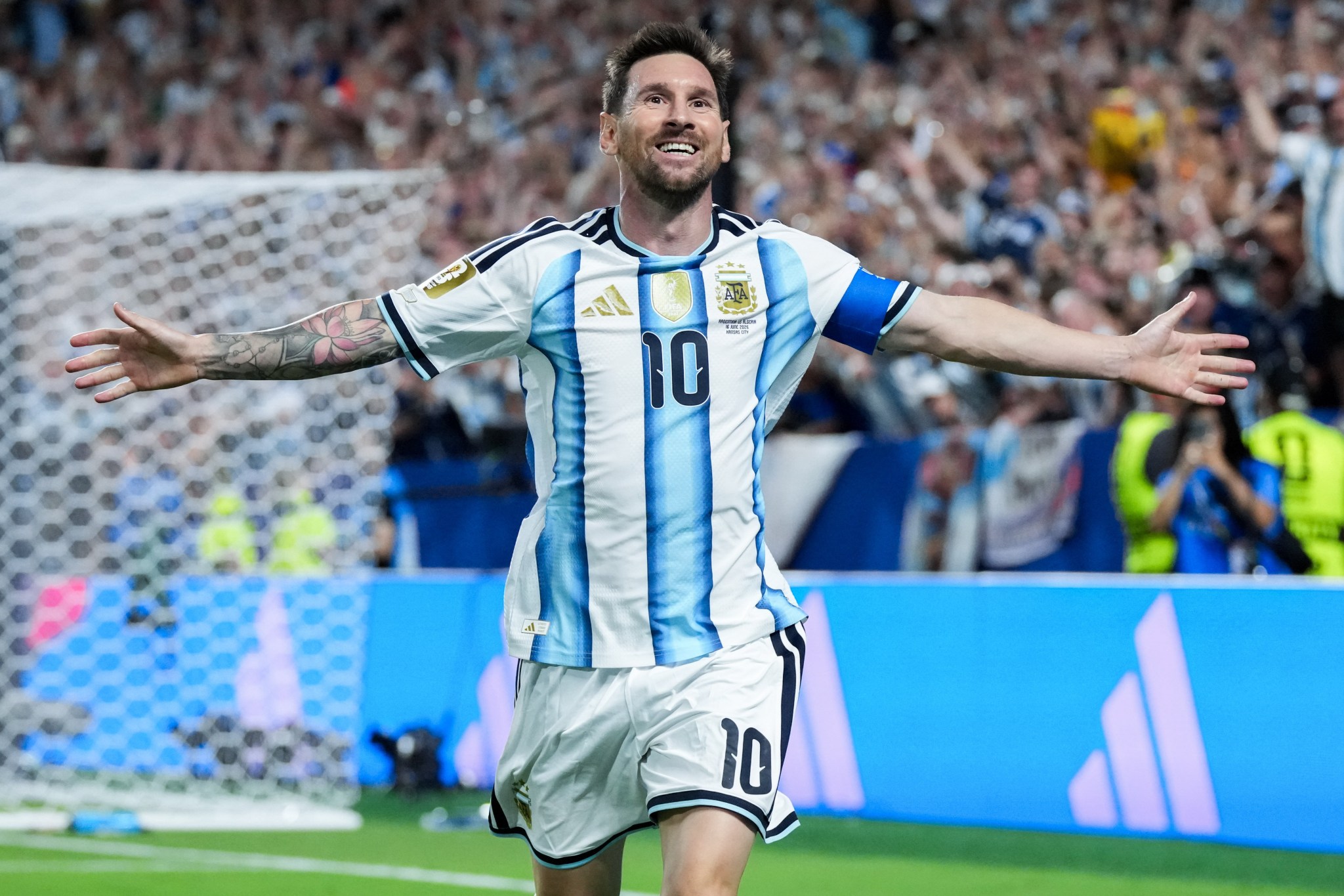 lionel messi argentina celebrates scoring 1088920105 1782503981065171569365