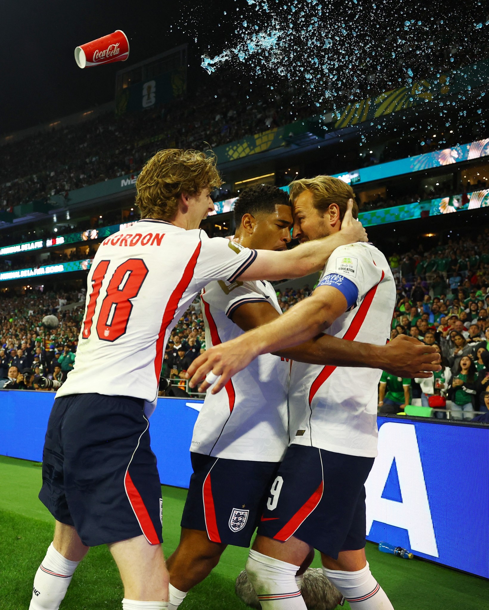 2026 englands harry kane celebrates 1093448900 17833124419991325330380
