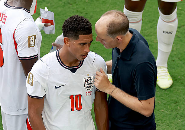 miami gardens florida thomas tuchel manager of england speaks to jude bellingham of england 17840892124122022594127 miami gardens florida thomas tuchel manager of england speaks to jude bellingham of england 17840892124122022594127