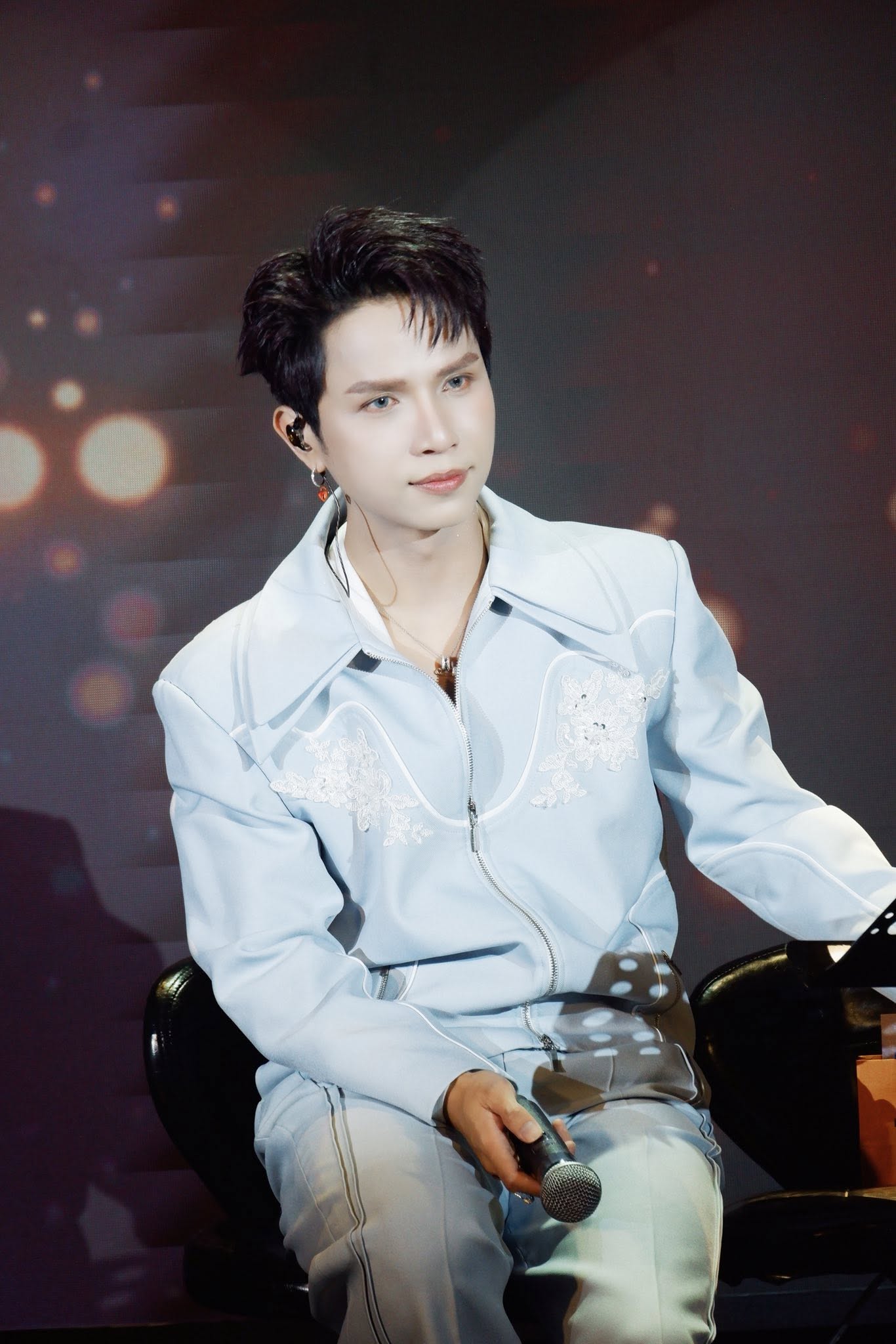 7487636811044682005182108327748837128506069n