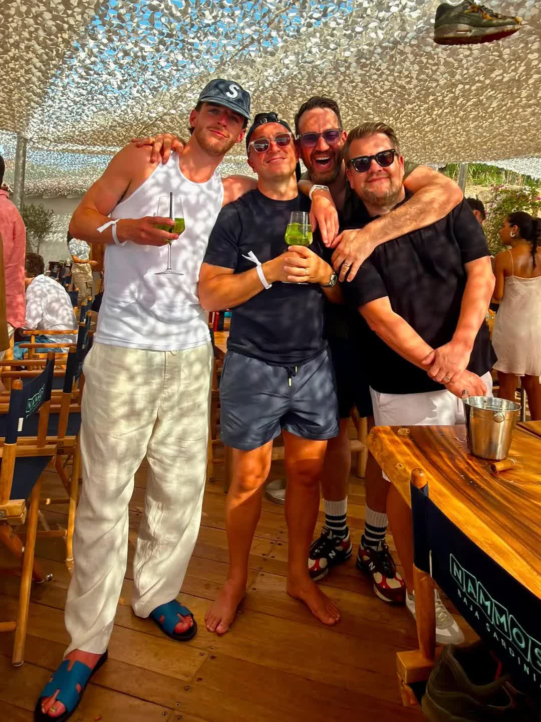 declan rice holiday pics featuring 1101018009 17866650241451561163215