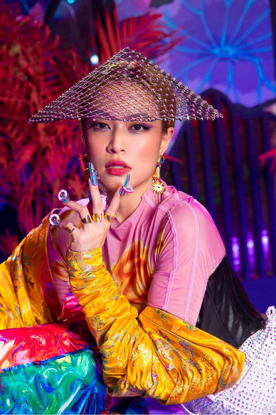 thuy linh nhu mu duong que tay trong hau truong 2701188974709638377253882478251885177487789n do 1641180544 663 width900height1352 1676086855987 1676086856185142768978