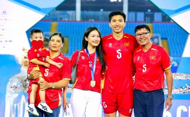 thiet ke chua co ten 4