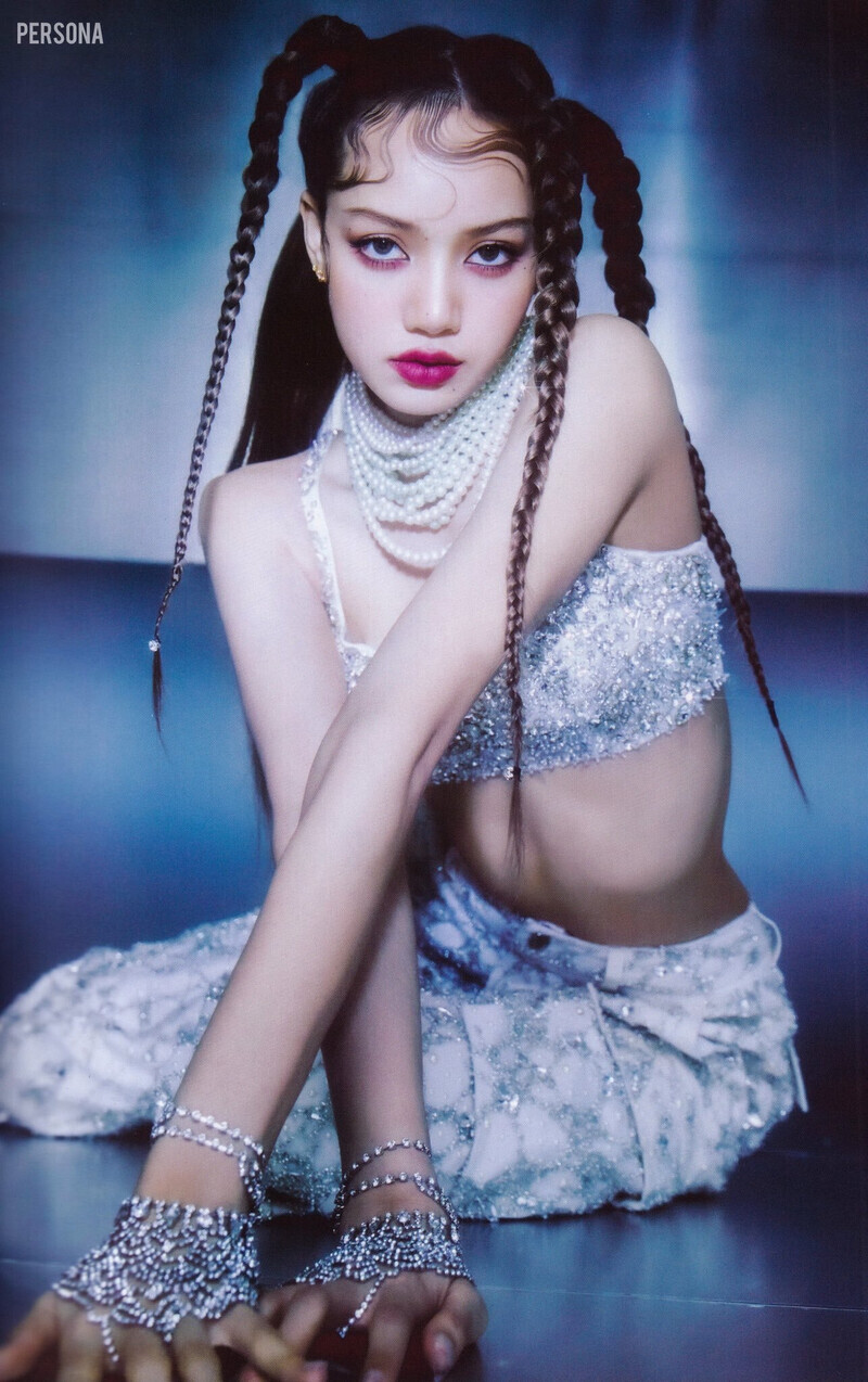 scan lisa lalisa photobook documents 12 175350891241161692664 1753510494095 1753510494339268051728
