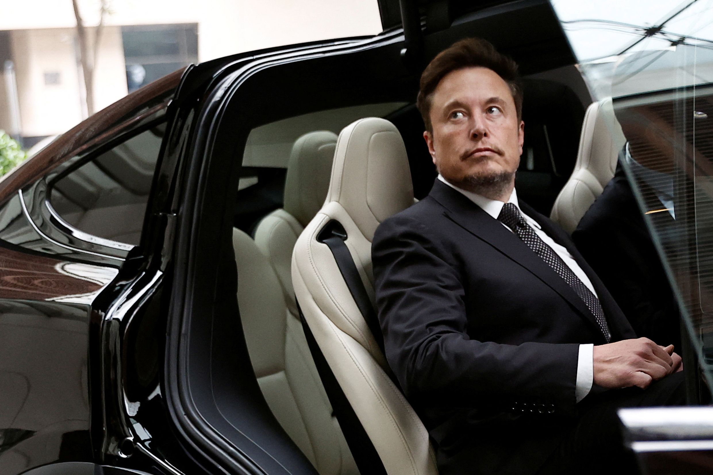 230531210930 elon musk wealth 052023