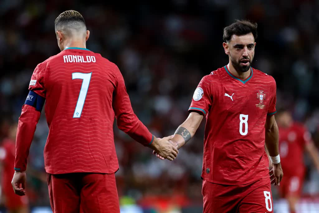 cristiano ronaldo bruno fernandes portugal 1110877781 17910718169331547060139