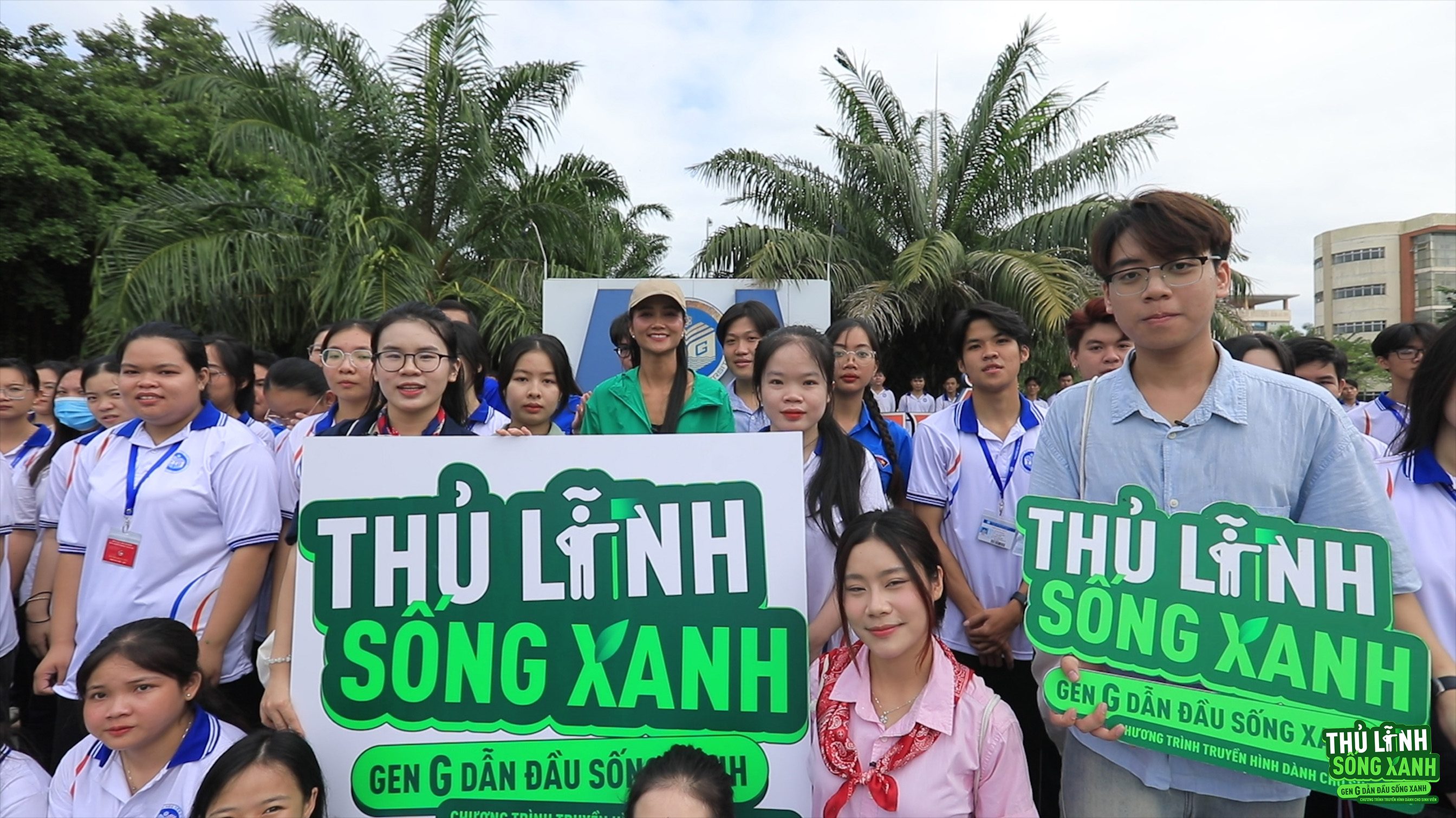 ban sao cua thu linh song xanh00215805still014