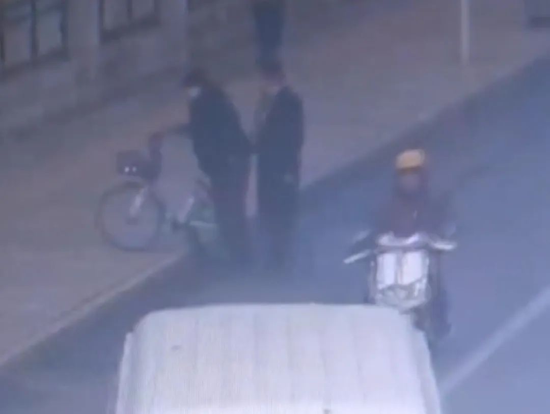 5fb1b83e72af4956475ef29807374067tplv tt origin webgif