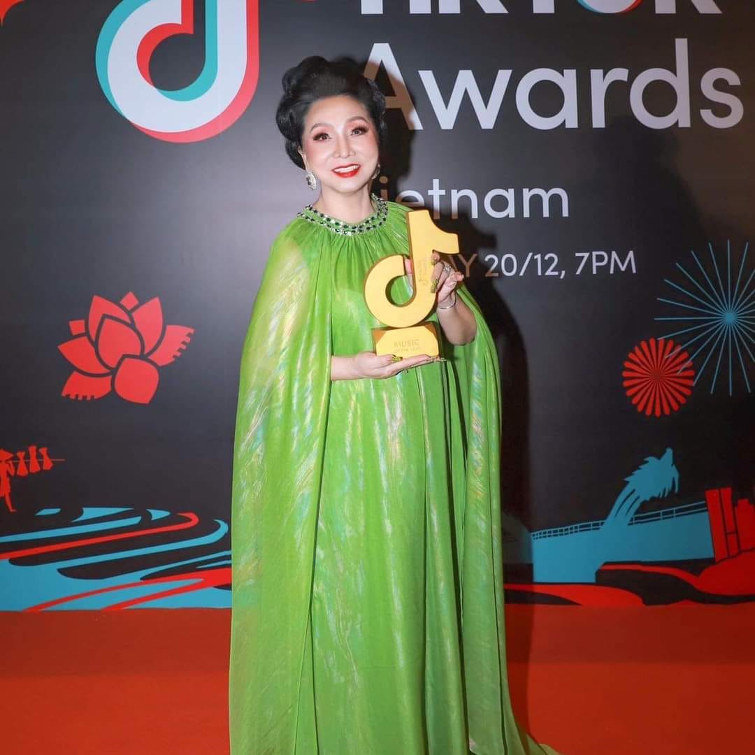 3207138106800781569255906183554072047276638n