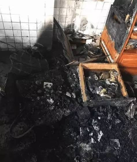 9431debc1bff41489d4581e52054c29b