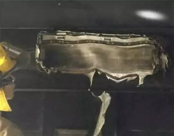 dc7da8115da24a6d9486d8e33817e2d3