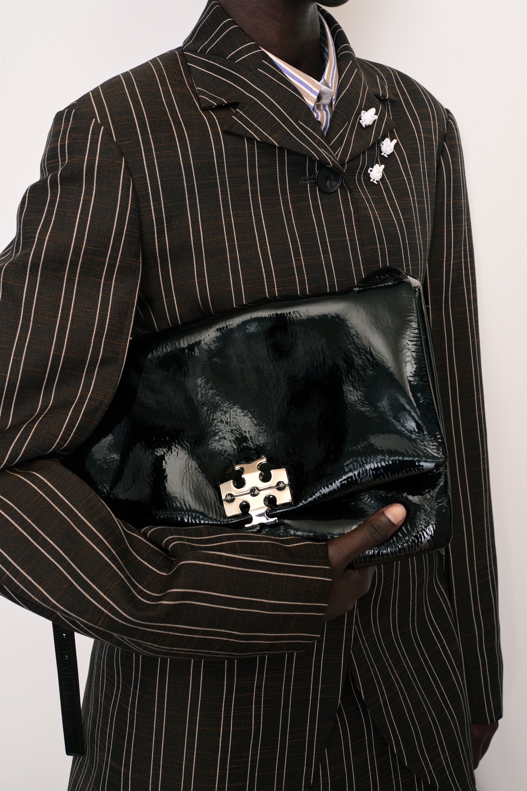 tbres26lookbooklook16detail2x3