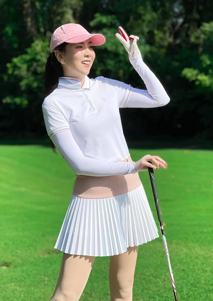 2mc mai ngoc choi golfsd