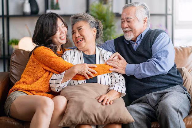 Sau tuổi trung niên tôi nhận ra: Dù giàu hay nghèo cũng không được “keo kiệt” với 4 khoản tiền này, càng tiêu càng lãi- Ảnh 2.