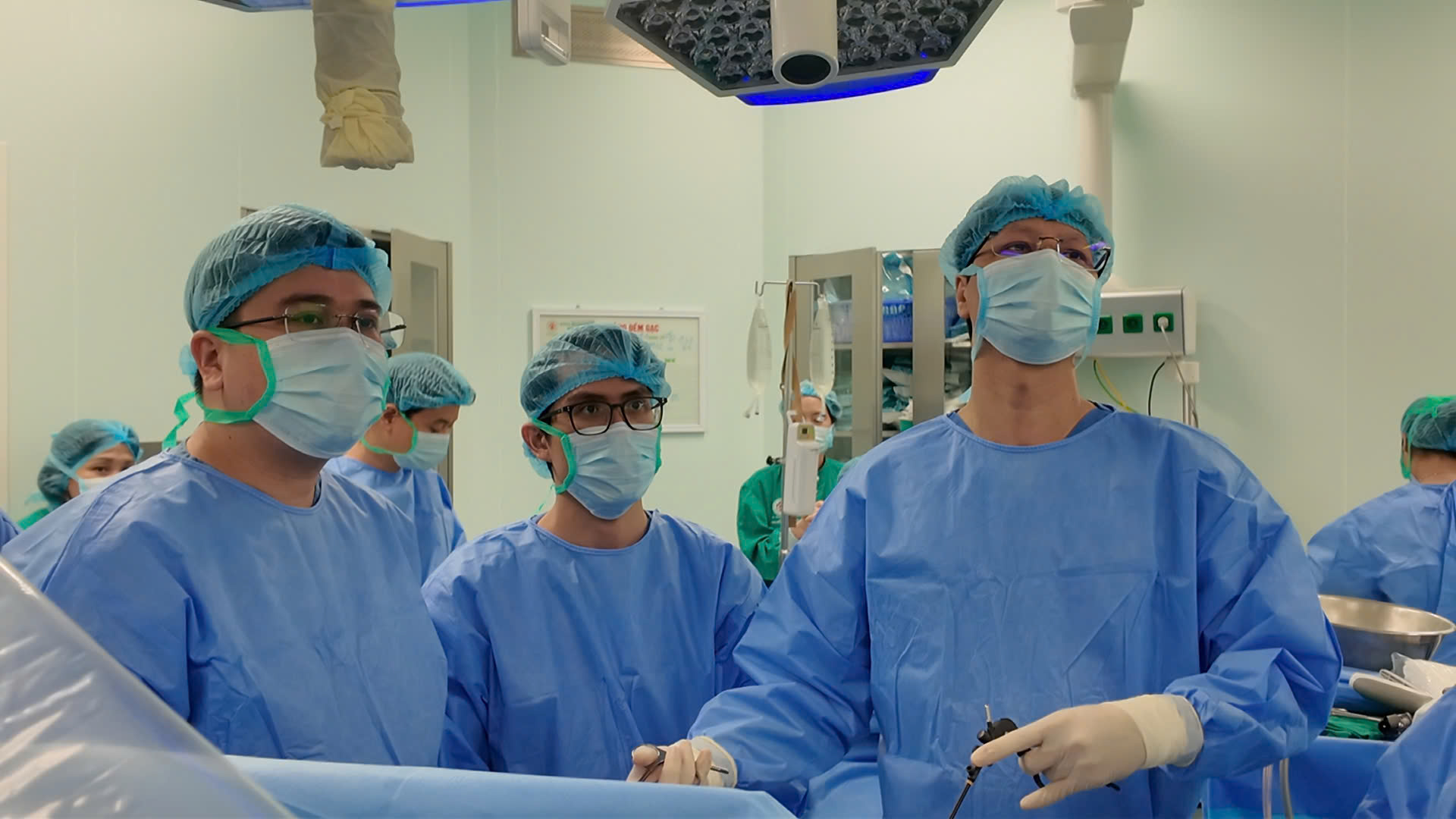 40de700cfa9576cb2f84