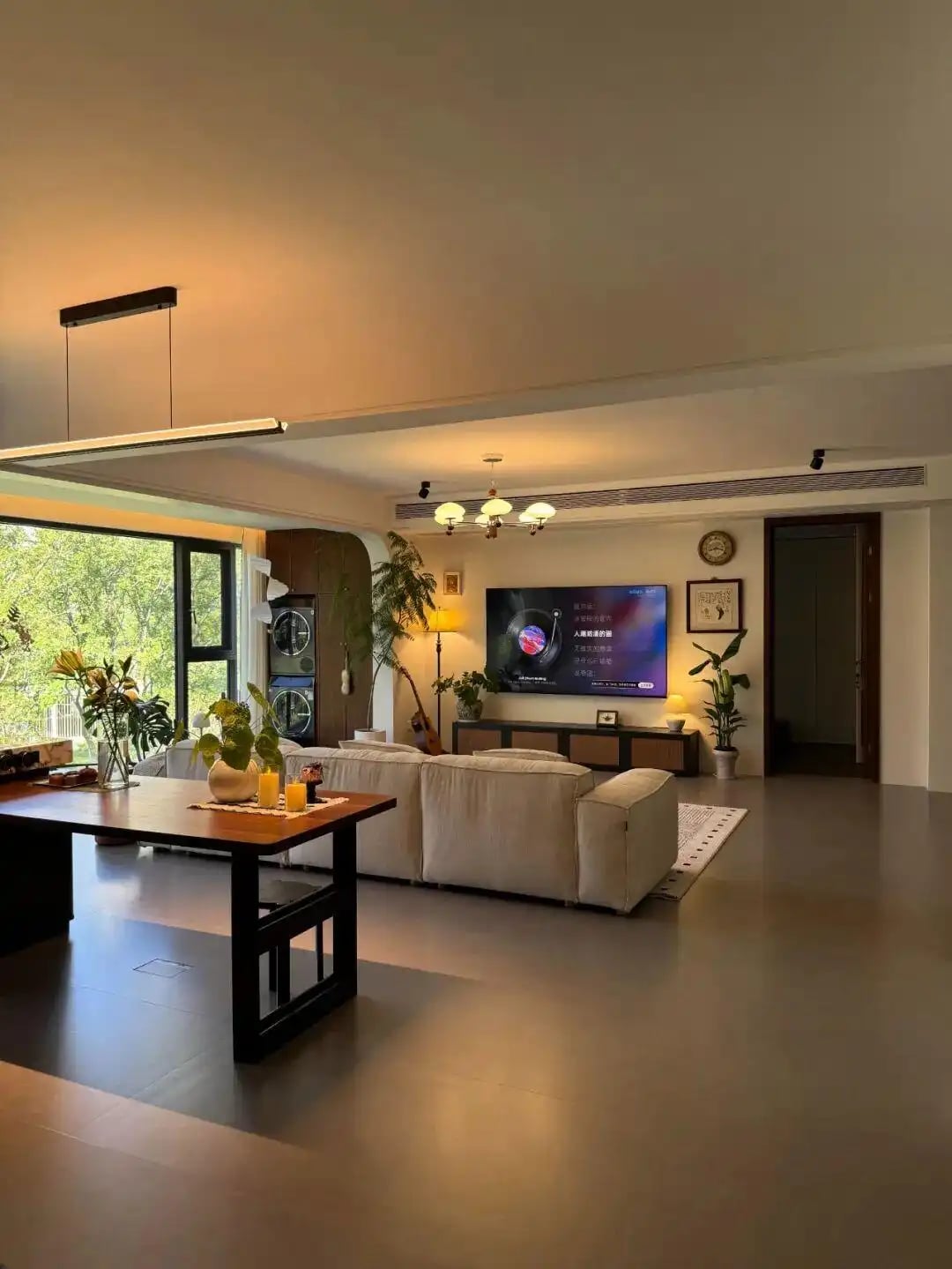 ea196886 c53a 4b0d a9fb 765c877140d2