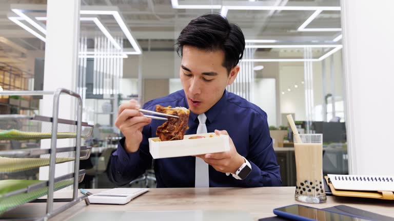 gettyimages 1528200835 640x640