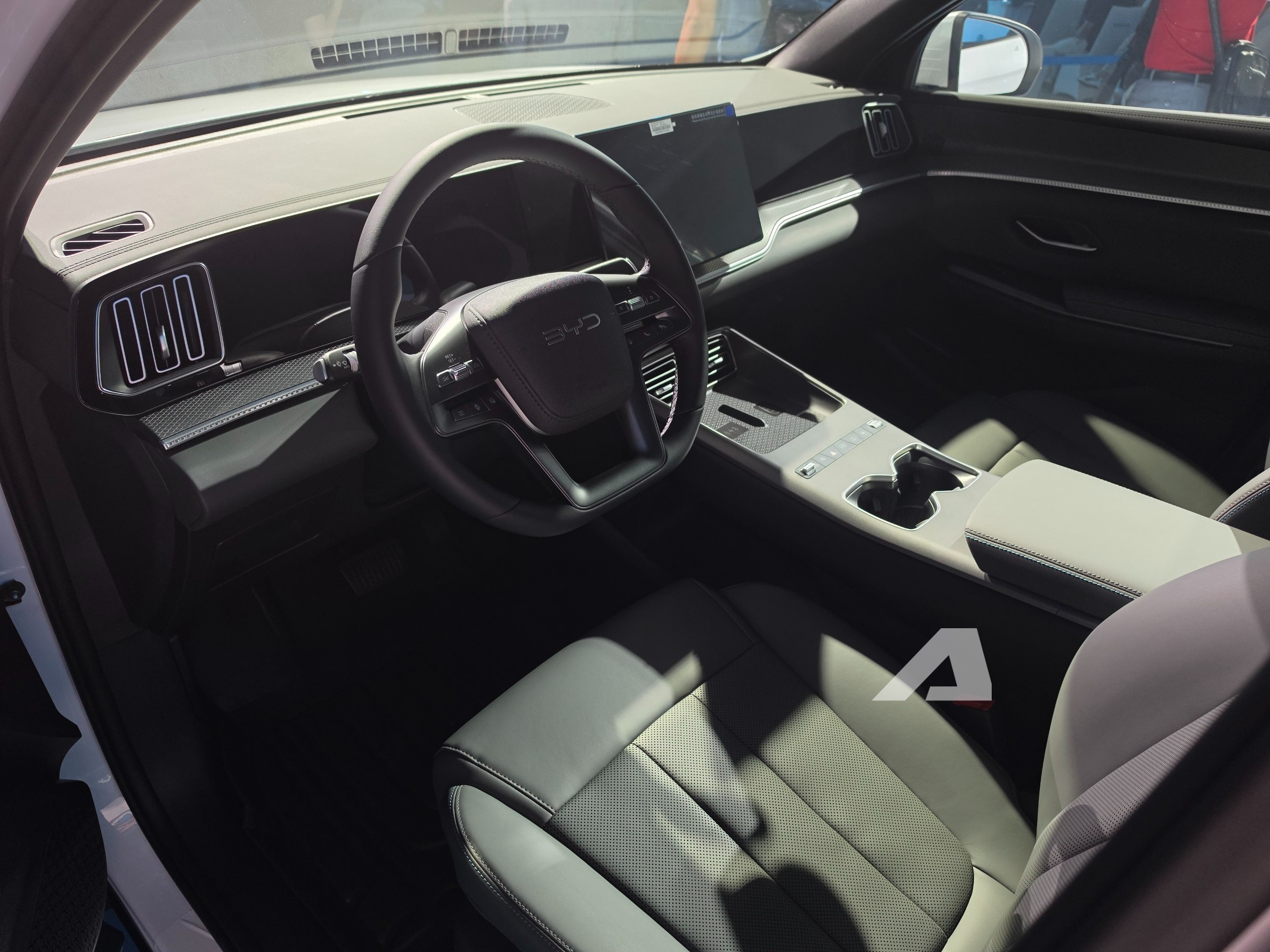 byd sealion 5 p 6logo