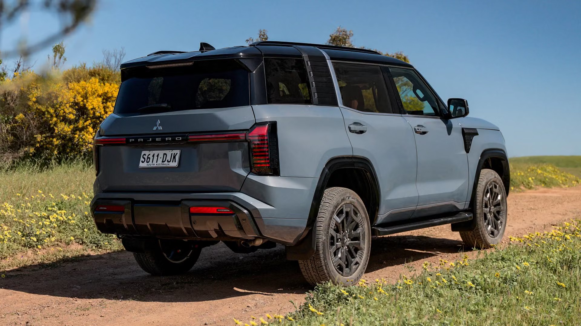mitsubishi pajero 2 mitsubishi pajero 2