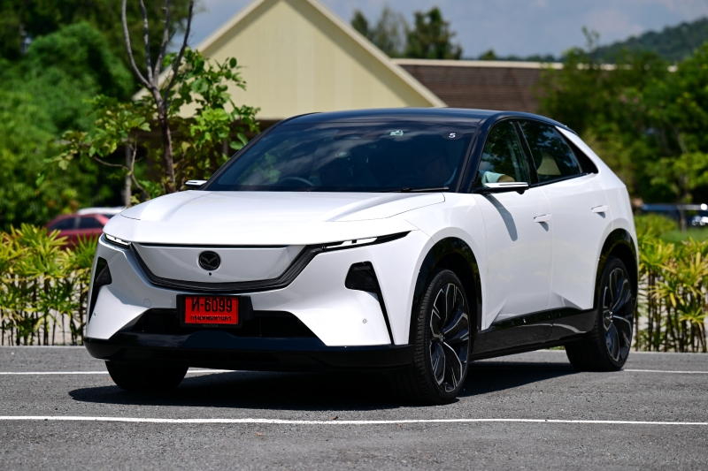 mazda cx 6e ra mat gan viet nam 6