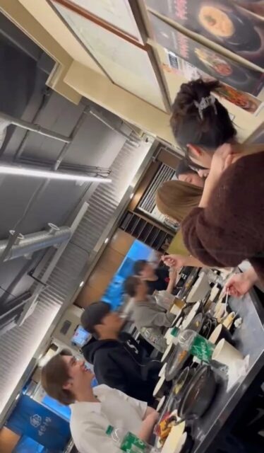 008bimnwgy1hx5qqe3xq1j30kr0zkju4