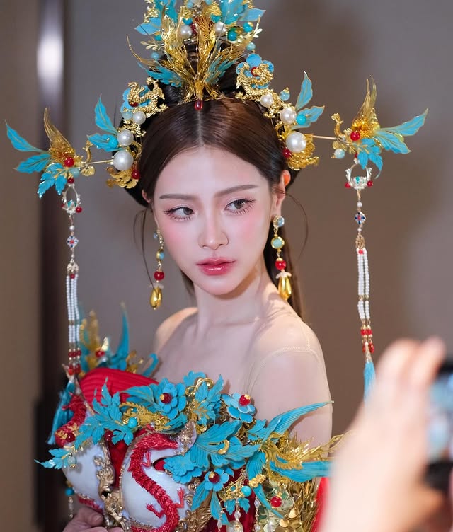 baifernbah475666409184860204700478662835256101504899060n