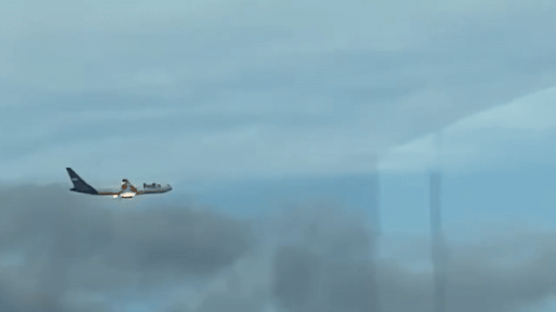 fedexplaneengineexplodesinfireafternewarktakeoff ezgifcom video to gif converter1