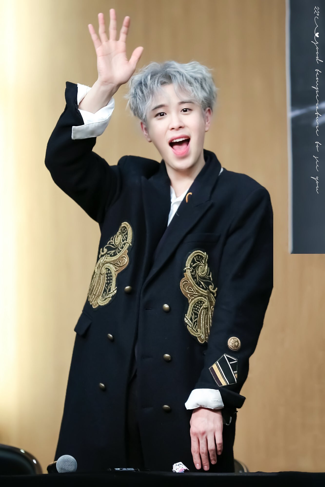 180119 block b p o at re montage fansign documents 2