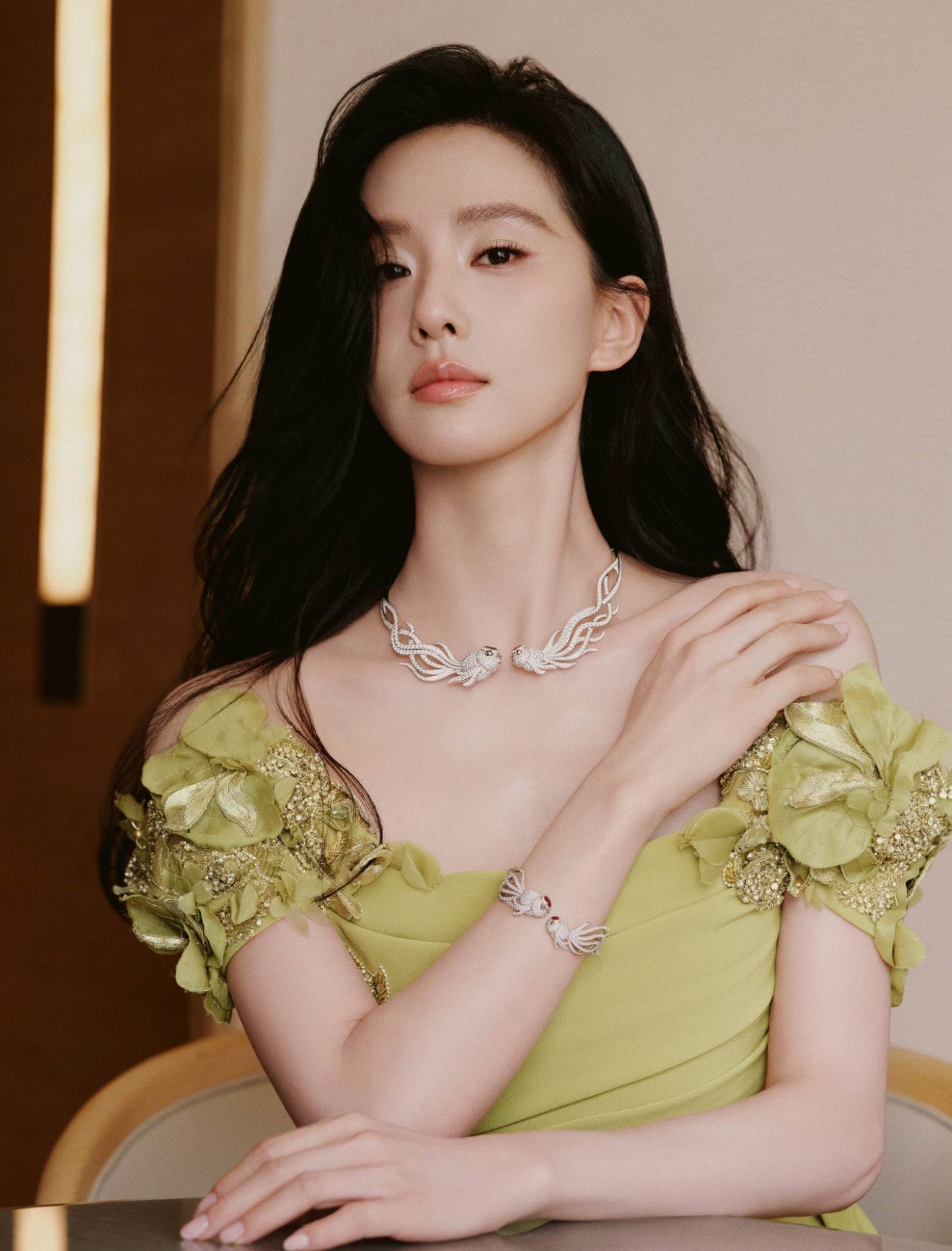 luu thi thi bi dan em duong tu c