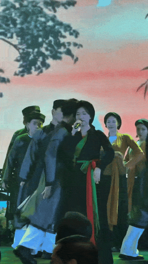 binhluan1online video cuttercom1 ezgifcom video to gif convertercompressed2