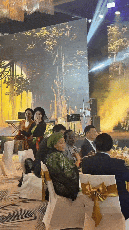 binhluan1online video cuttercom4 ezgifcom video to gif convertercompressed