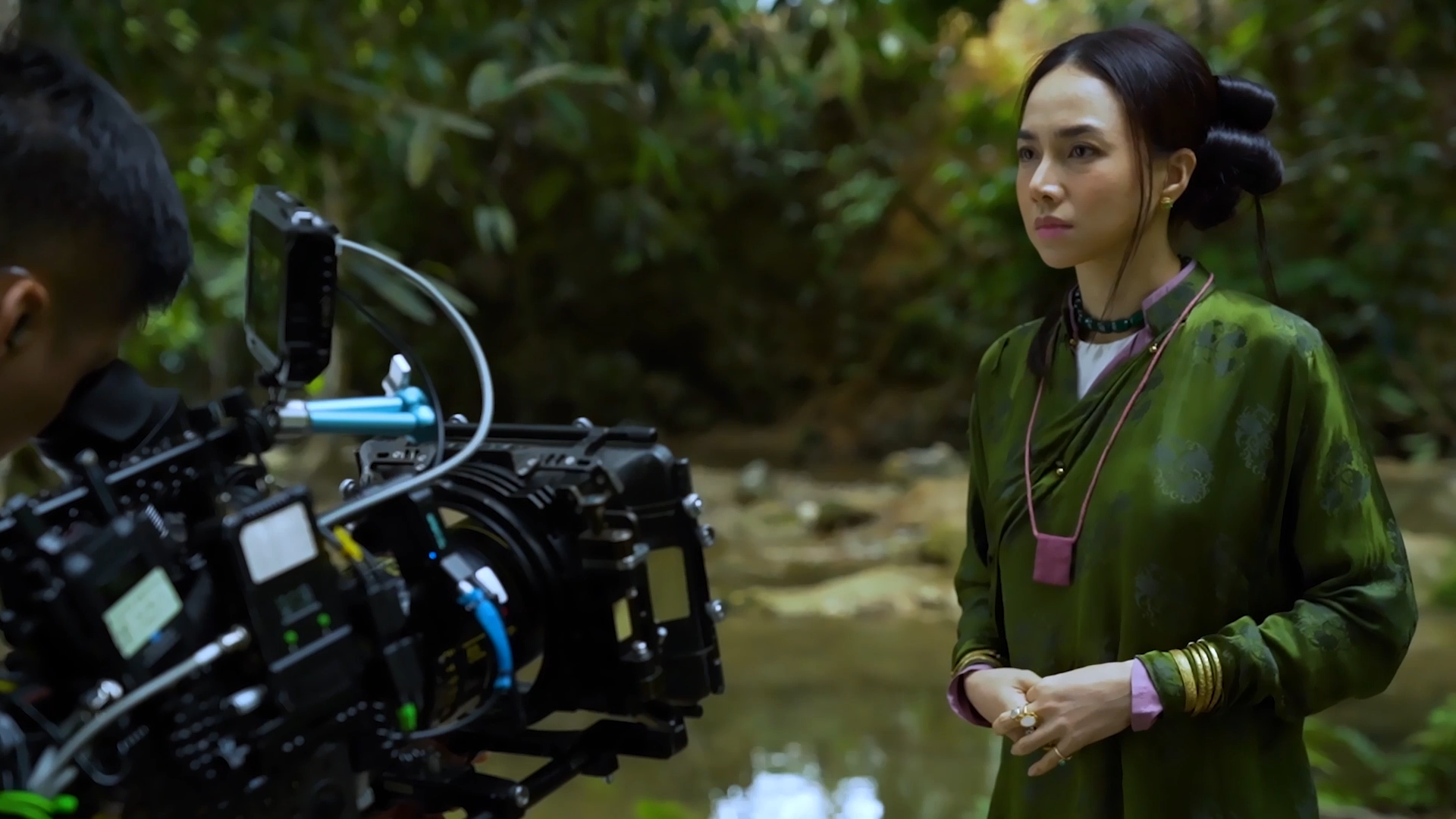 ttkfeaturette1boi canhlocationtextfinalngang00011420still031