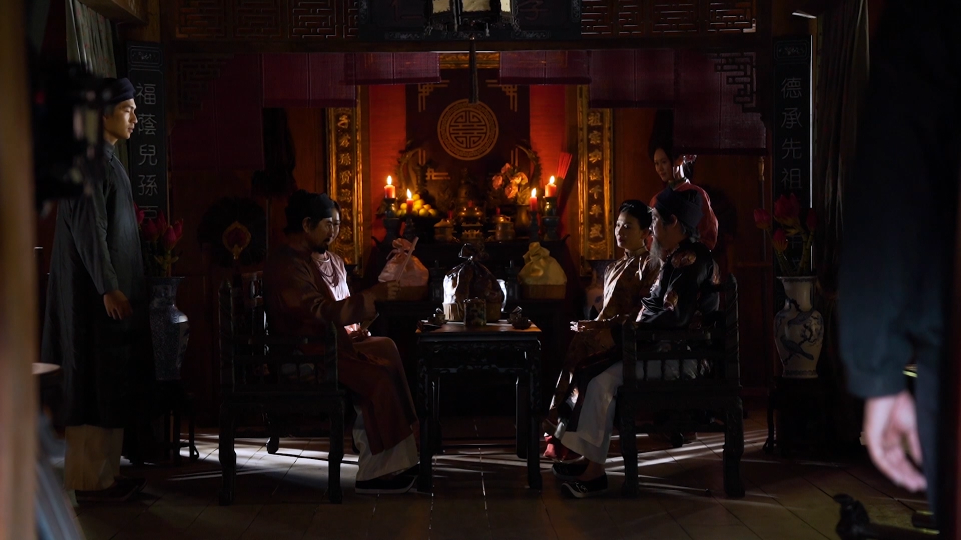 ttkfeaturette1boi canhlocationtextfinalngang00031916still073