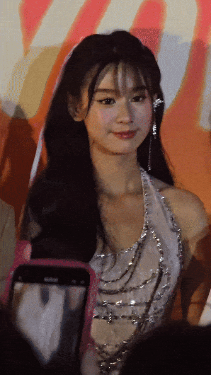 ezgif 52237b5979edd2